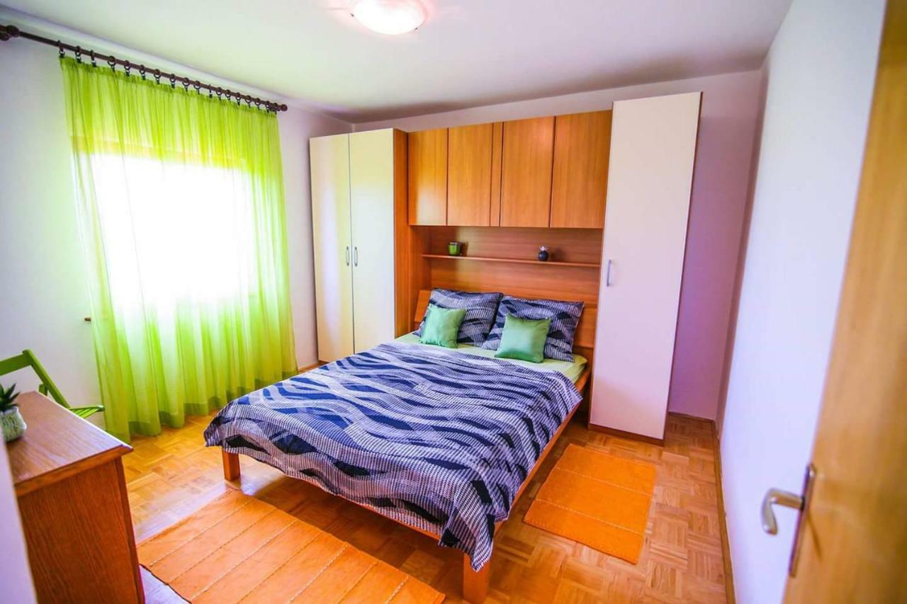 Appartement Kuca Za Odmor Luca à Posedarje Extérieur photo